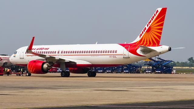 VT-EXL:Airbus A320:Air India
